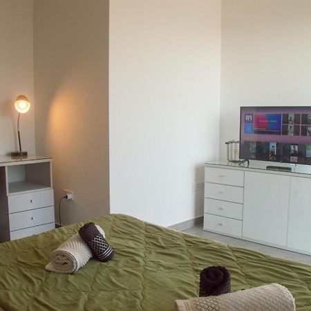 Marsaskala Sea View Duplex Penthouse - Mive Properties Bagian luar foto