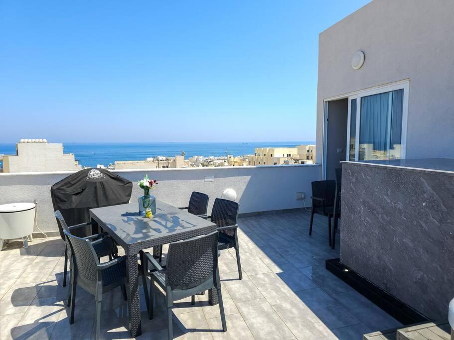 Marsaskala Sea View Duplex Penthouse - Mive Properties Bagian luar foto